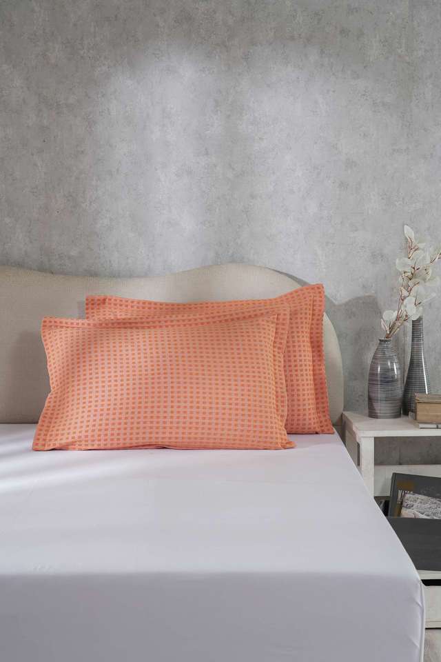 Hues-Enchanted-Harmony-Parable-Intertwist-Orange-Standard-Pillow-Sham-Set