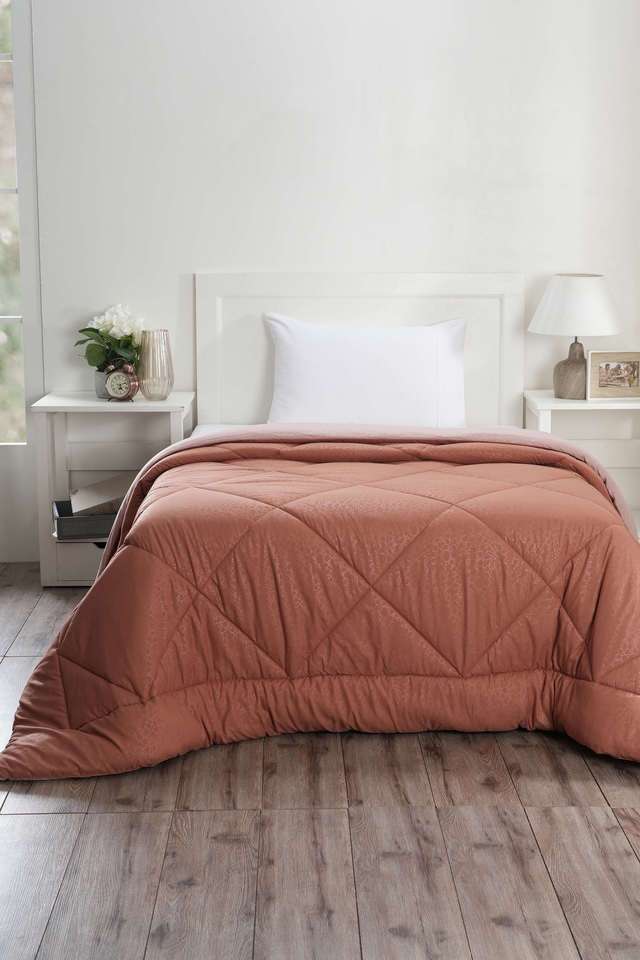 Hermosa-Glister-Pebble-Rust-Single-Quilt