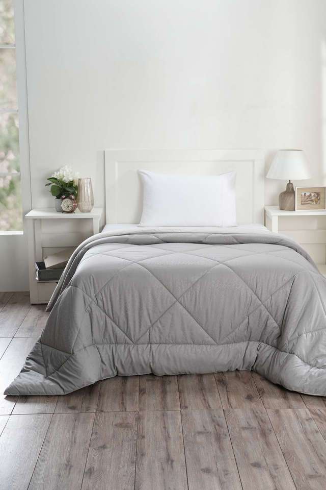 Hermosa-Glister-Pebble-Ash-Single-Quilt