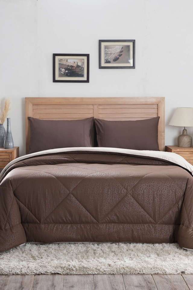 Hermosa-Glister-Pebble-Brown-Double-Quilt