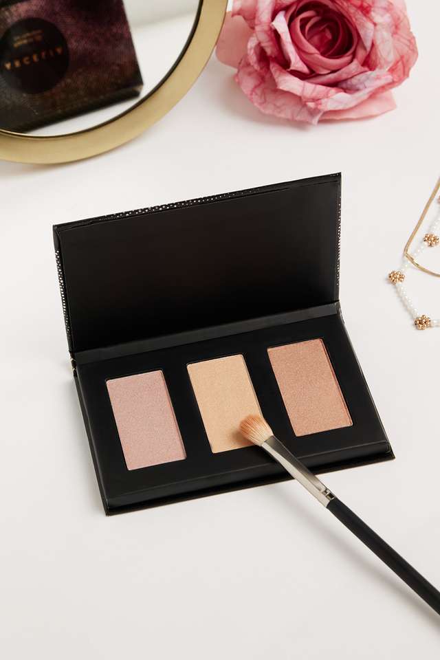 Focus-on-Me-3-in-1-Highlighter---Call-It-Night -12-gm