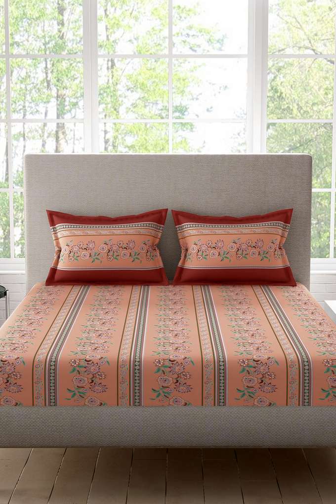 Cotton-Double-Bedsheet-with-2-Pillow-Covers -1-Bath-Towel -1-Medium-Towel -2-Hand-Towels