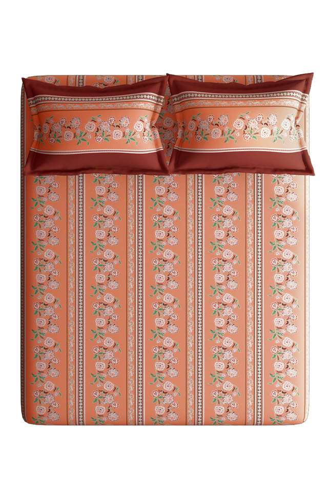 Cotton-Double-Bedsheet-with-2-Pillow-Covers -1-Bath-Towel -1-Medium-Towel -2-Hand-Towels