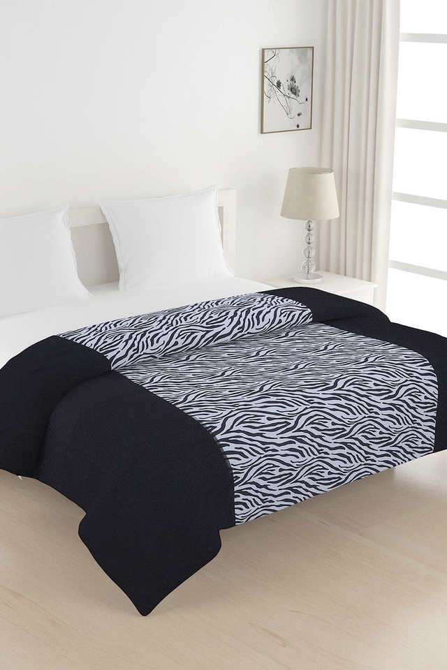 Sonata-300-TC-Cotton-Satin-Stripe-King-Quilt-Pack-of-1