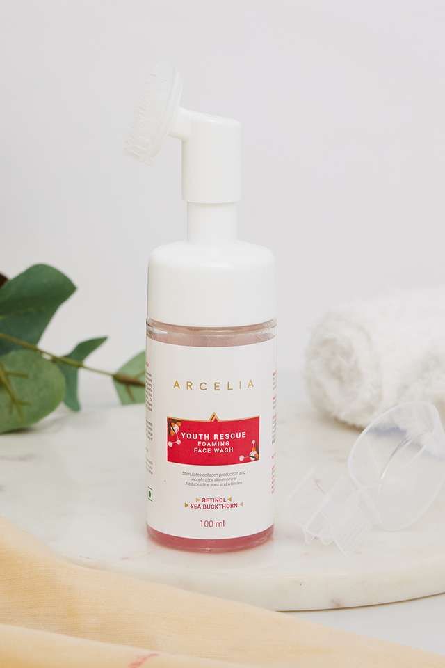 Youth-Rescue-Foaming-Face-Wash---100-ml