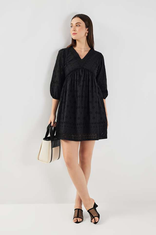 Schiffli-V-Neck-Chambray-Women-s-Knee-Length-Dress