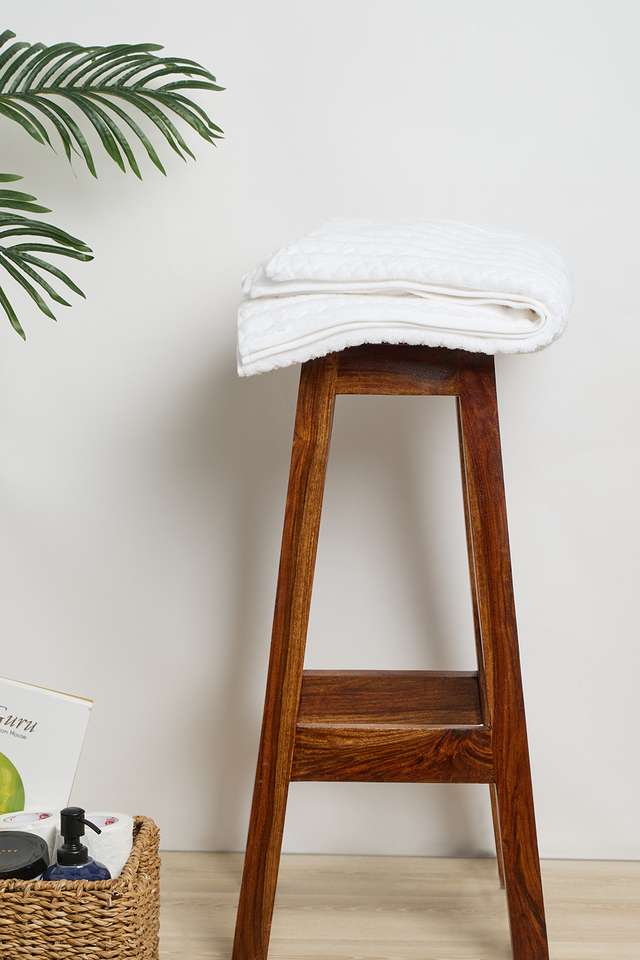 Noah-Jacq-Bath-Towel-70x140-White