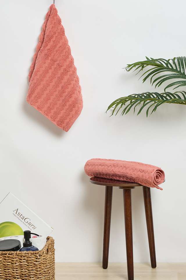 Noah-Jacq-Hand-Towel-Set-of-2---60x40-Coral