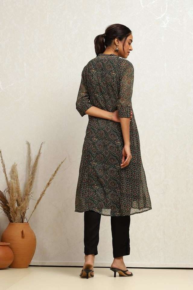 Printed-Polyester-Collared-Women-s-Kurta-Set