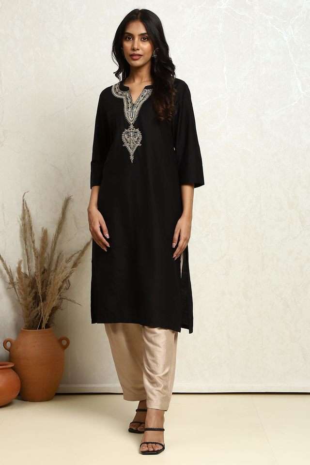 Yarn-Dyed-Polyester-Round-Neck-Women-s-Kurta
