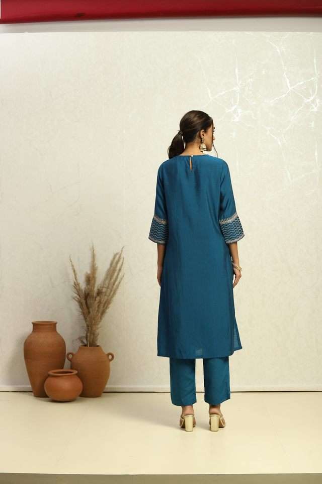 Yarn-Dyed-Viscose-Round-Neck-Women-s-Festive-Wear-Kurta