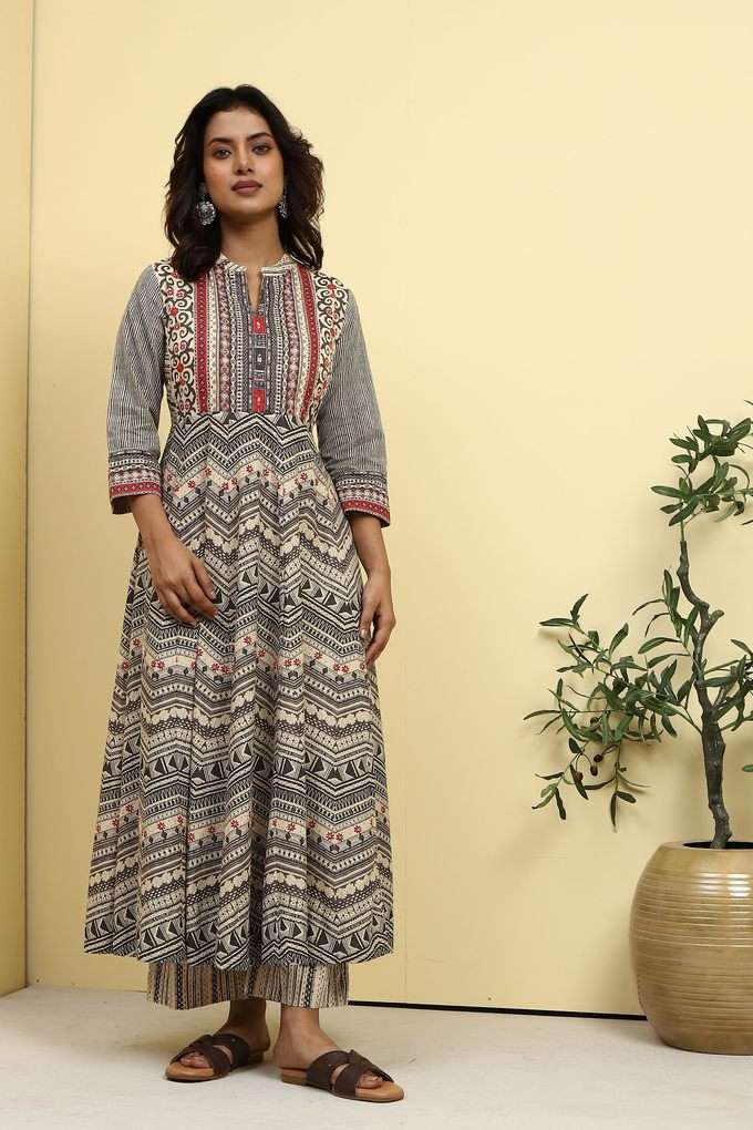 Printed-Cotton-Collared-Women-s-Kurta-Set