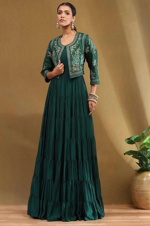 Embroidered-Full-Length-Georgette-Woven-Women-s-Kurta-Set