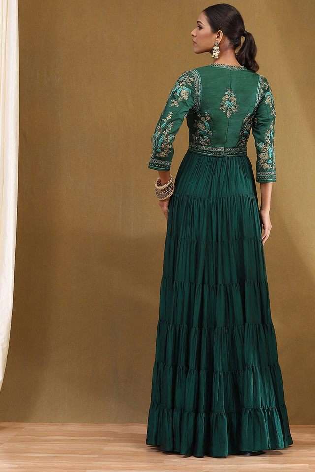 Embroidered-Full-Length-Georgette-Woven-Women-s-Kurta-Set