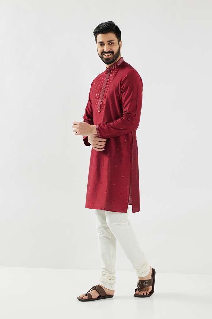 Embroidered-Blended-Fabric-Collared-Men-s-Festive-Wear-Kurta