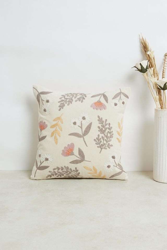 Sundried-Ditsy-Floral-Neutral-Cushion-Cover-40x40-CC