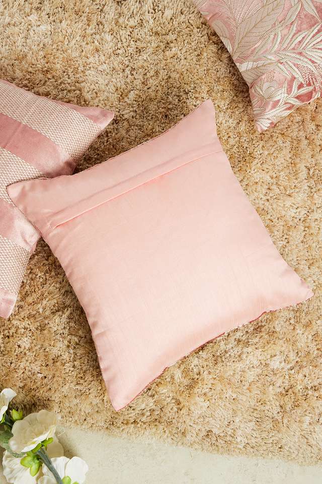 Floral-Velvet-Palm-Harmony-Leaves-Pink