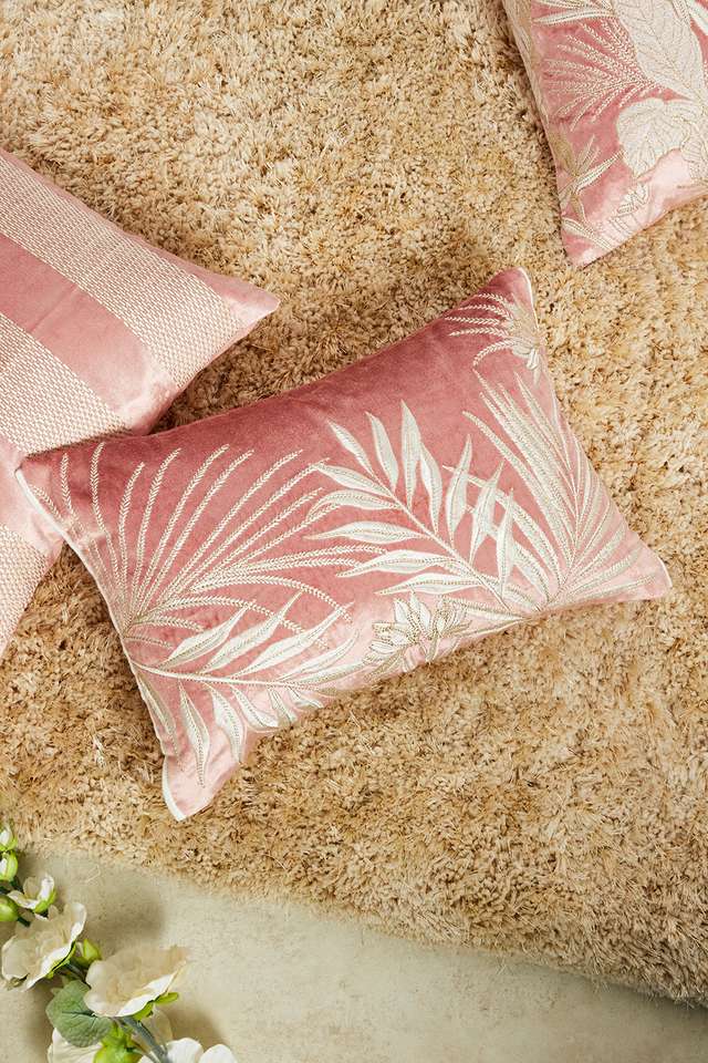 Floral-Velvet-Palm-Harmony-Ferns-Pink