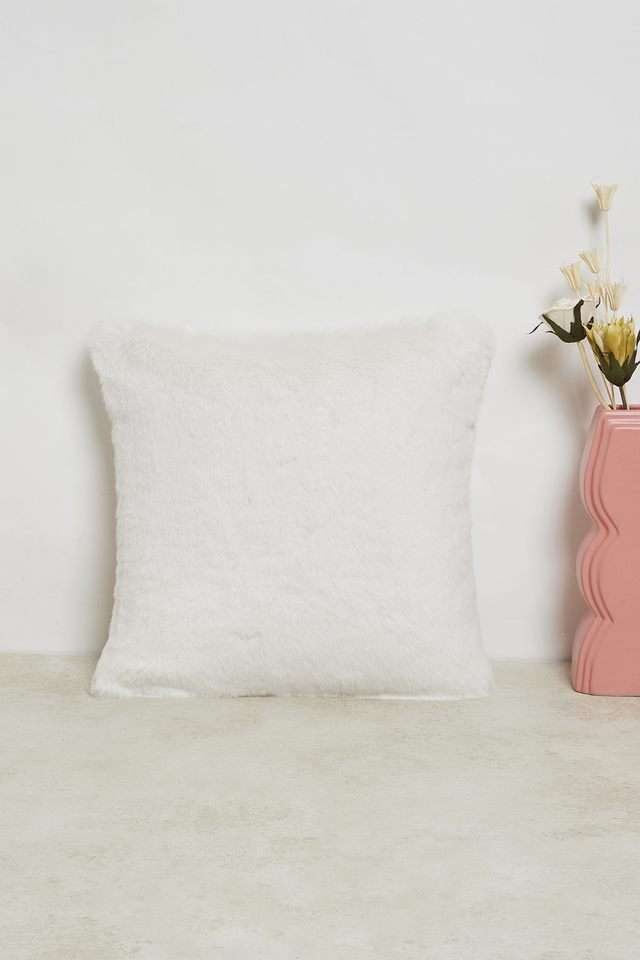 Blaire-Plush-Fur-Ofw-Cushion-Cover-40x40-CC
