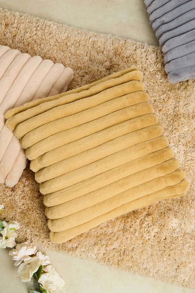 Blaire-Ribbed-Fur-Taupe-45x45-cm-Cushion-Cover