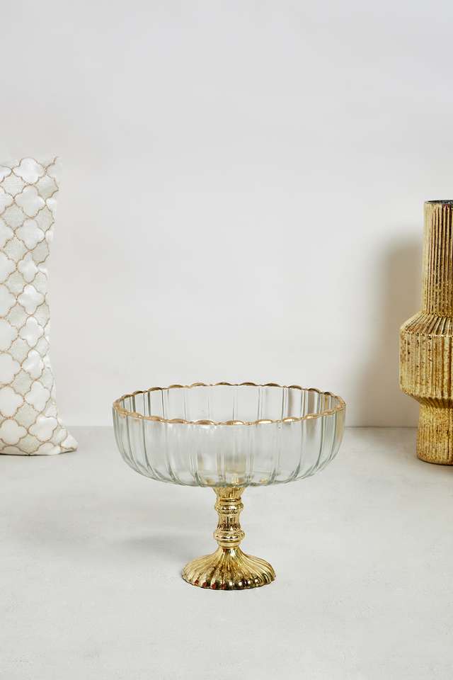 Grace-Lotus-Urli-On-Stand