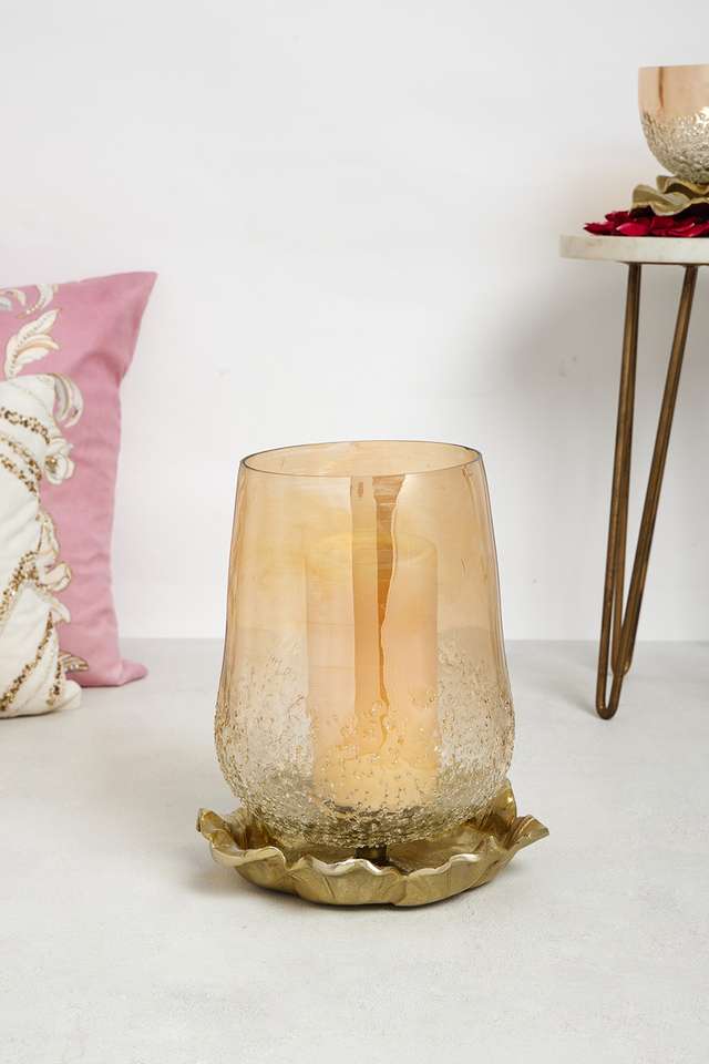 Golden-Garden-Hurricane