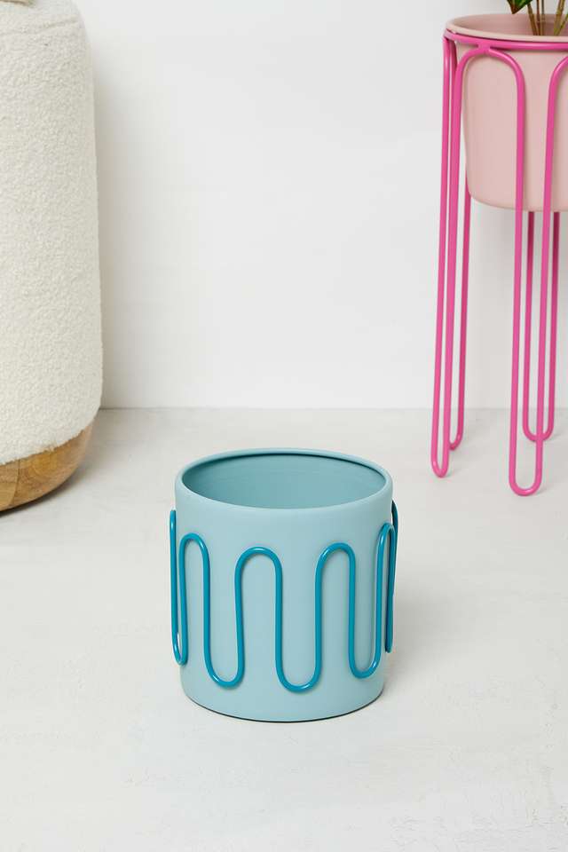 Bold-Boho-Metal-&-Wire-Planter