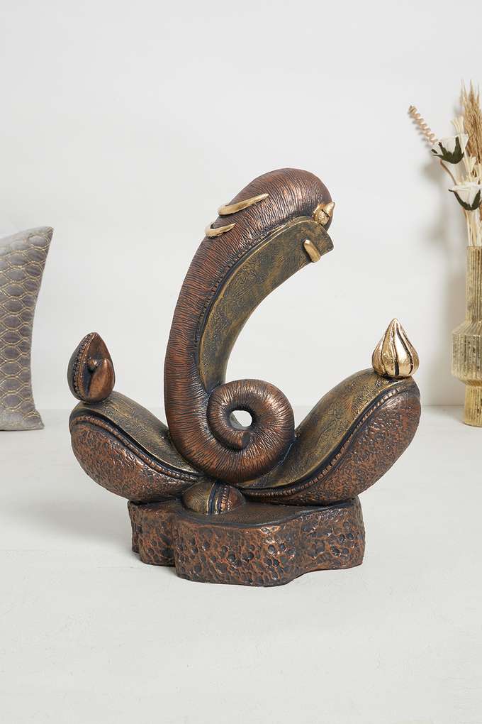 Grace-Modern-Ganesha-Figurine-M