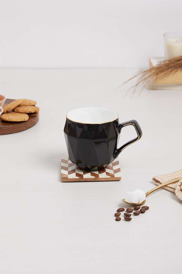 Diamond-Black-Mug-With-Goldline