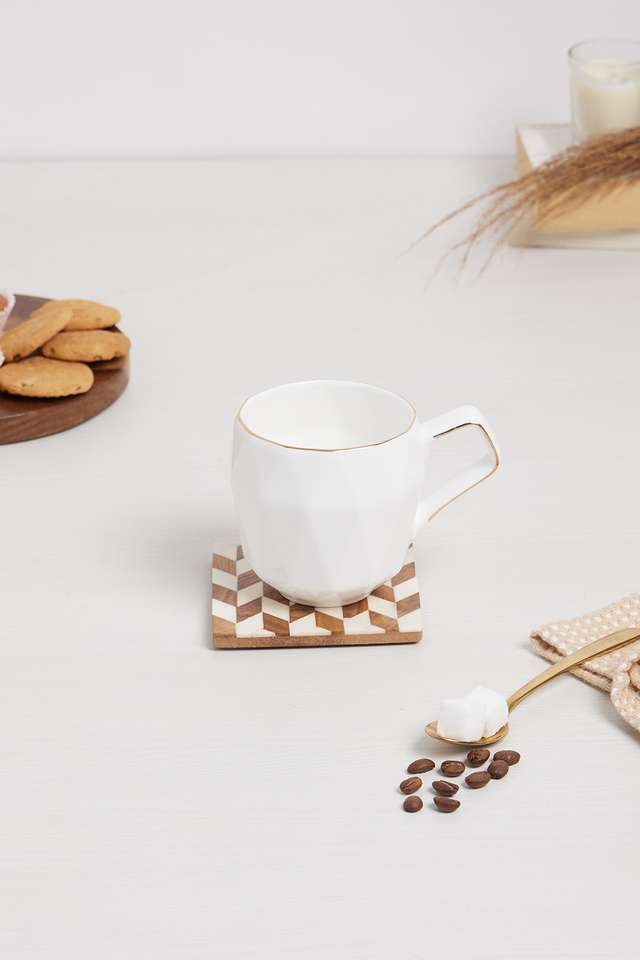 Diamond-White-Mug-With-Goldline