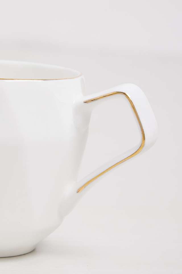 Diamond-White-Mug-With-Goldline