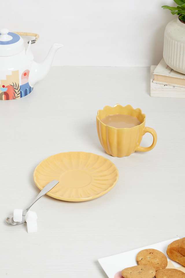 Bold-Boho-New-Bloom-Yellow-Cup-&-Saucer