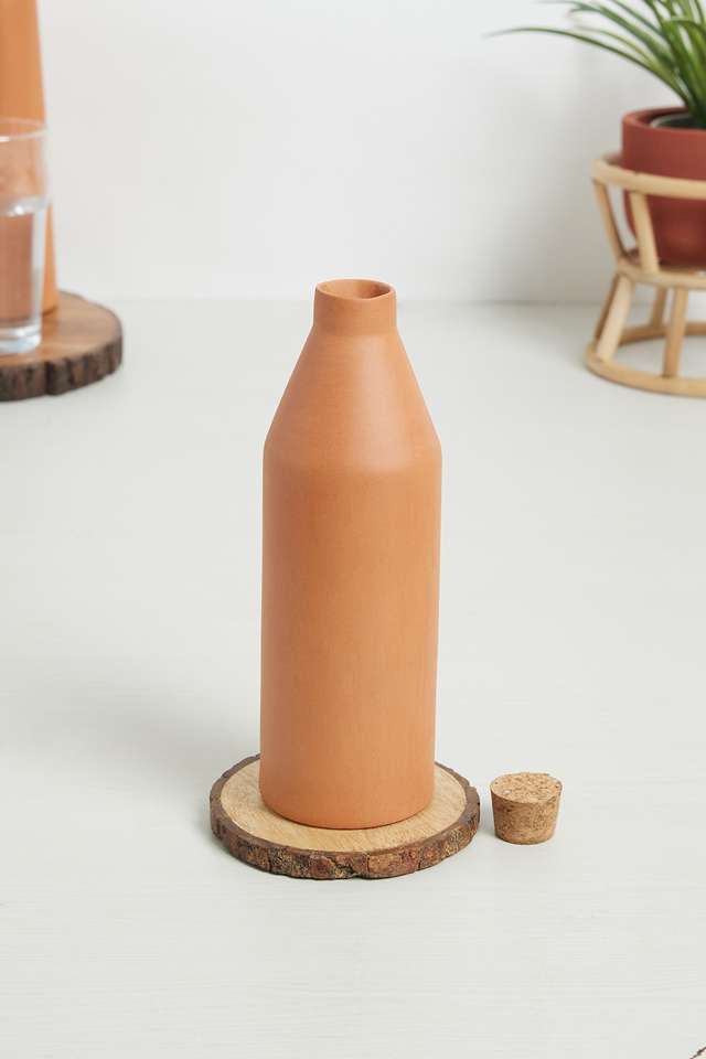 Back-To-Earth-Terra-Bottle-700-ml