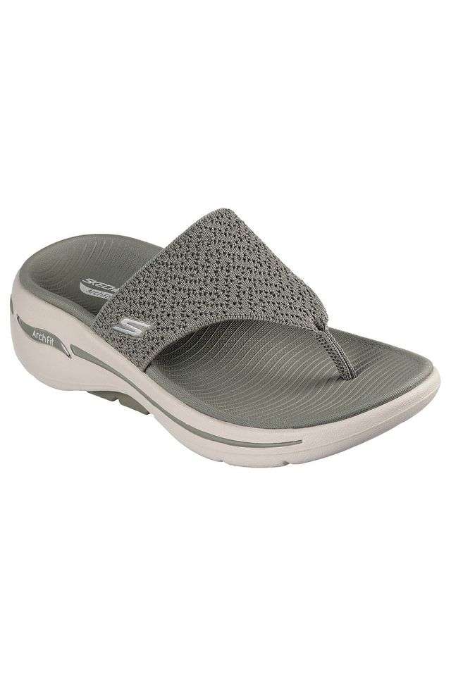 Go-Walk-Arch-Fit-Blended-Slip-on-Women-s-Slippers