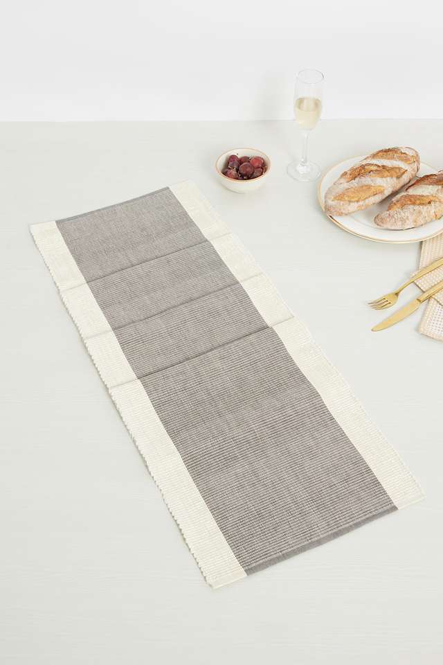 Totem-Ribbed-Grey-Runner
