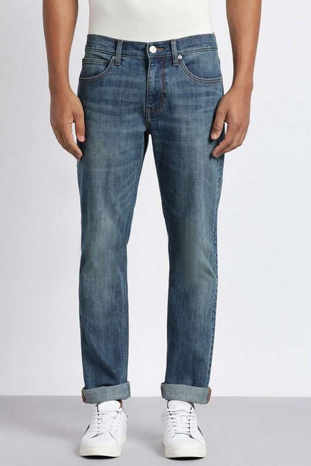 Light-Wash-Cotton-Blend-Tapered-Fit-Men-s-Jeans