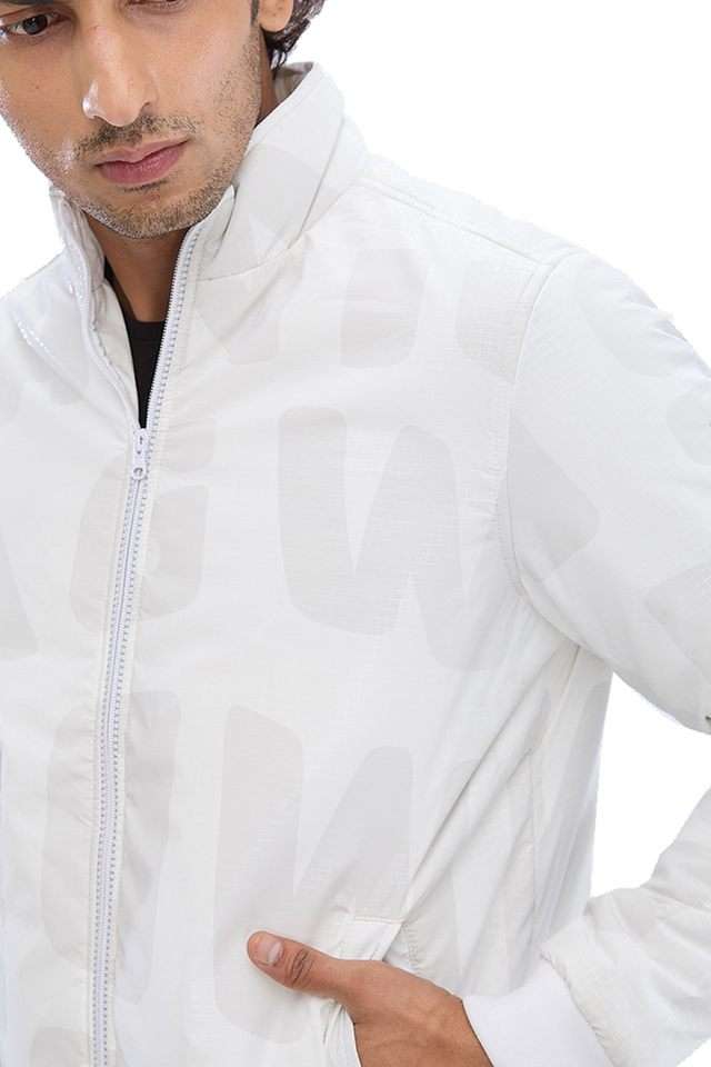 Buy Spykar White Solid Zipper Straight Fit Men's Casual Wear