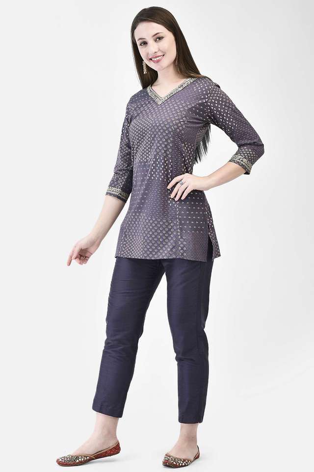 Printed-Rayon-V-Neck-Women-s-A-line-Kurta