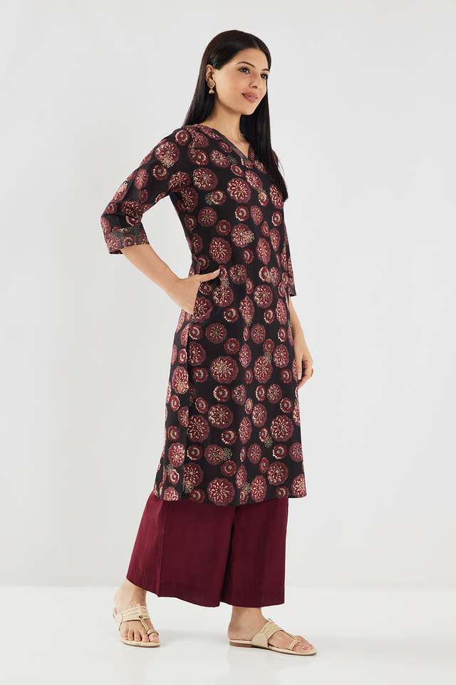 Floral-Cotton-V-Neck-Women-Fusion-Wear-Kurta