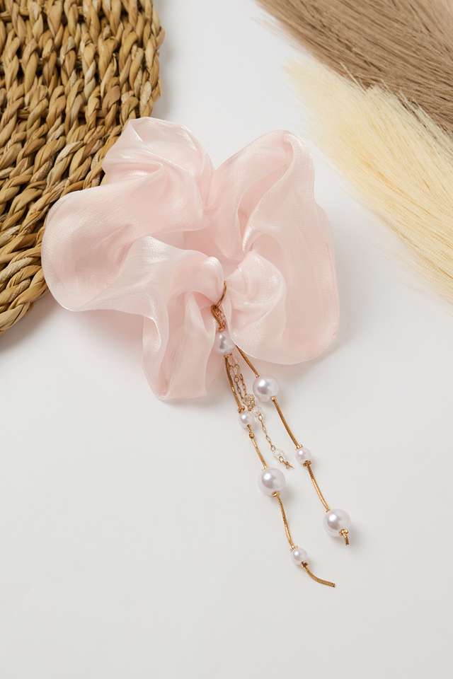 Scrunchy-With-Pearl---Pink