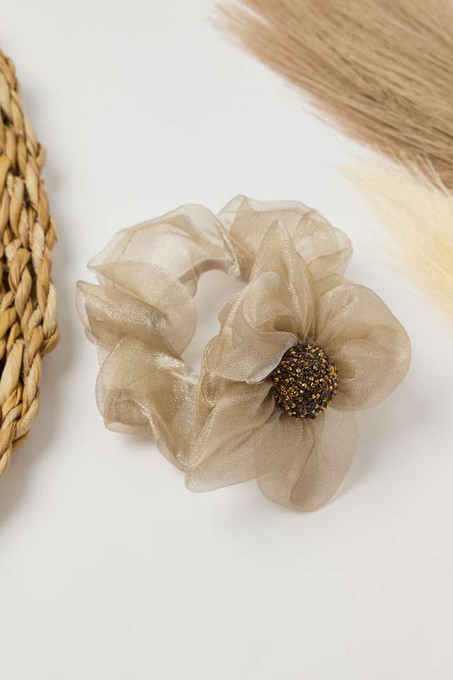 Floral-Scrunchy---Beige
