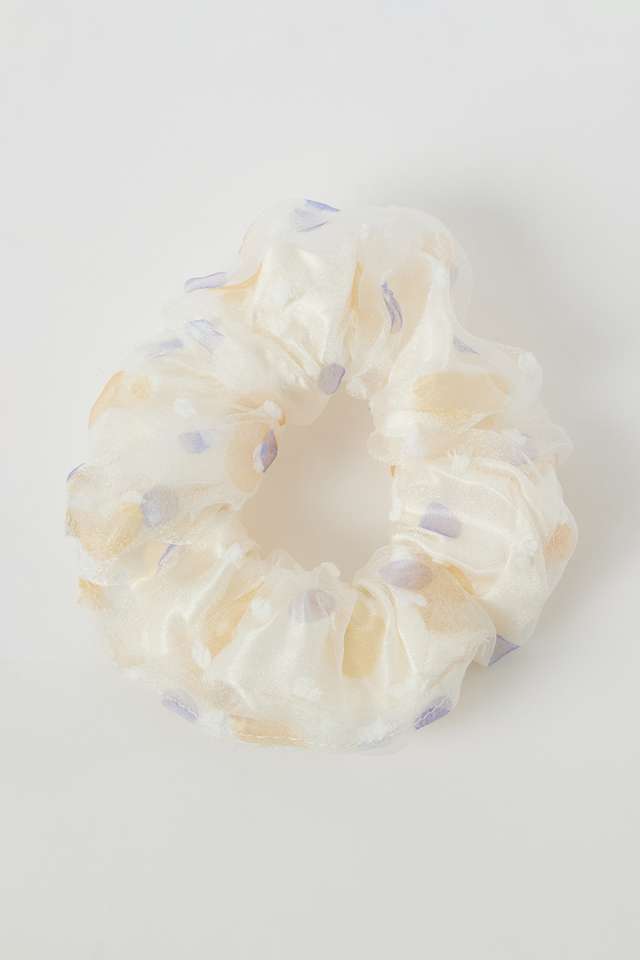 Hair-Scrunchy---Beige