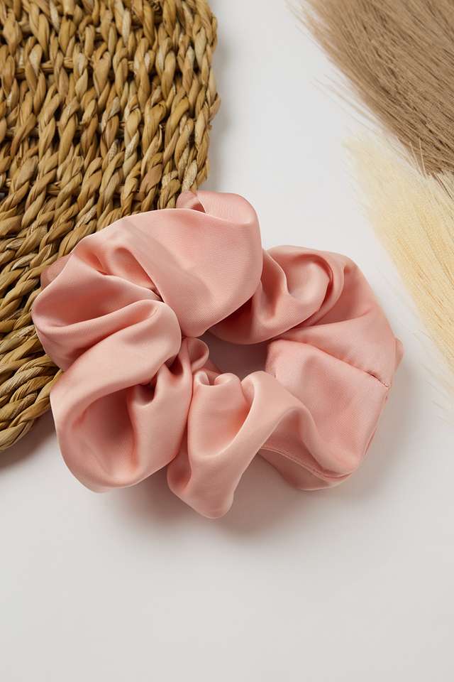 Hair-Scrunchy---Peach