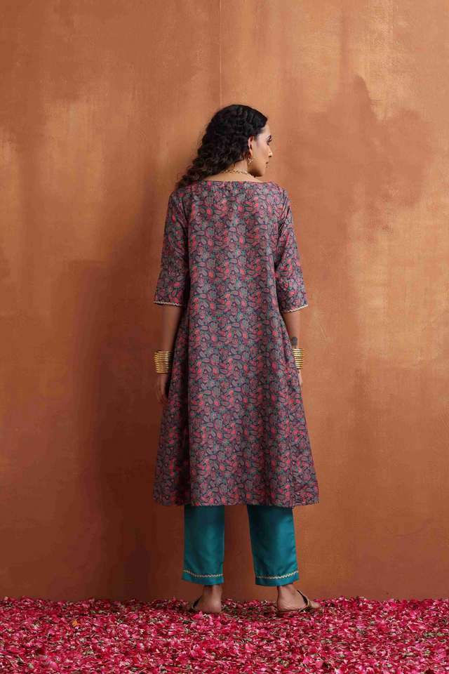 Floral-Viscose-Regular-Fit-Women-s-Kurta-Set