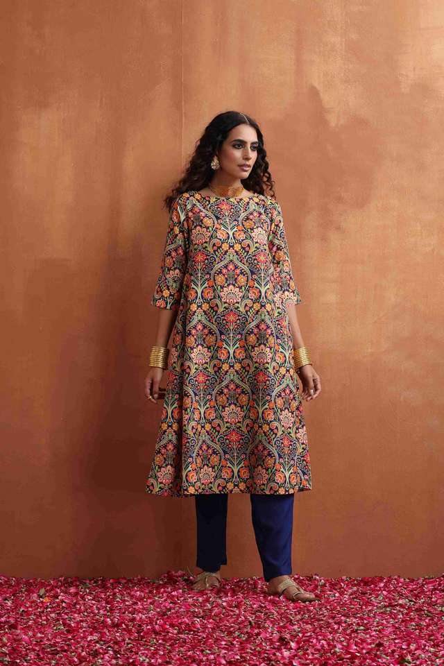 Floral-Viscose-Regular-Fit-Women-s-Kurta-Set