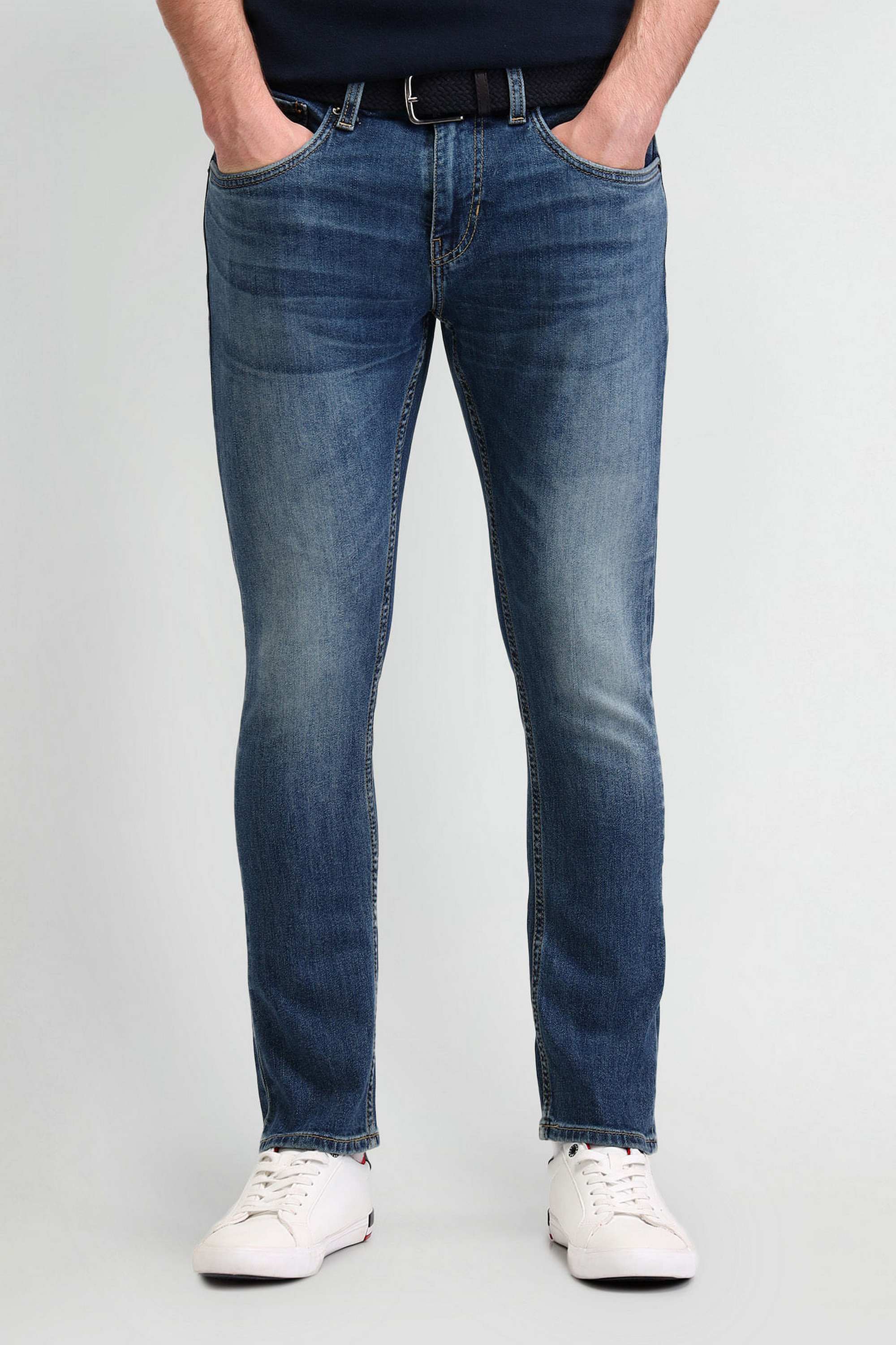 Light-Wash-Blended-Fabric-Regular-Fit-Men-Jeans