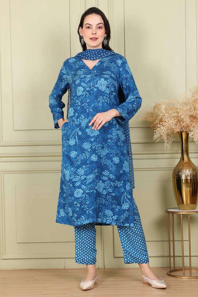 Floral-Rayon-V-Neck-Women-s-Kurta-Set