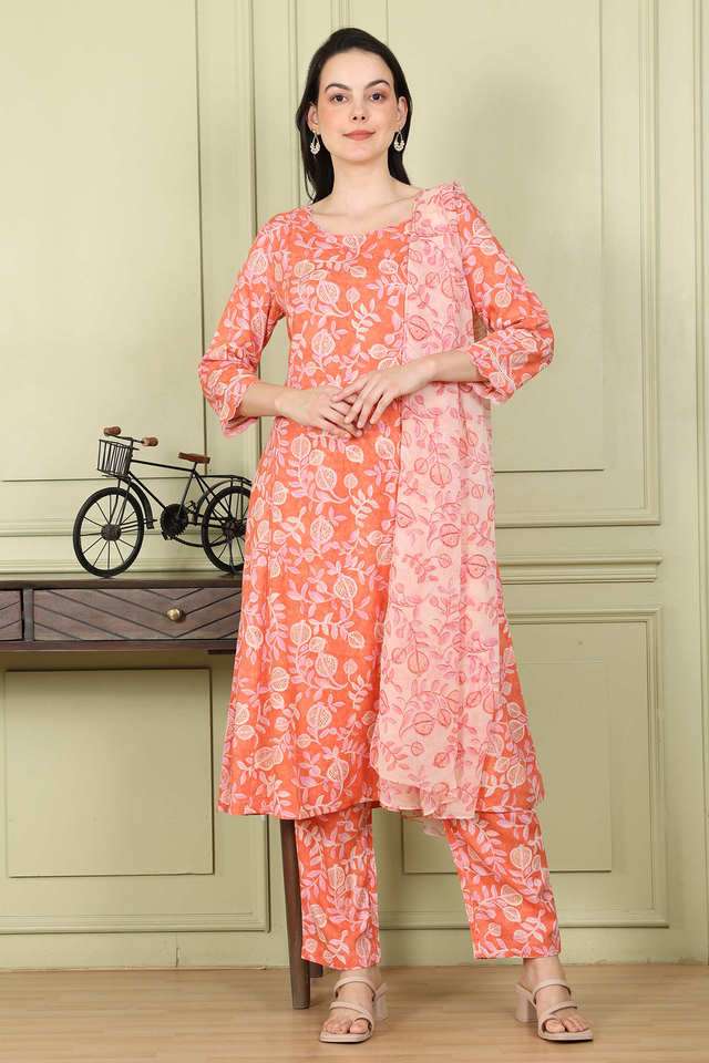 Floral-Viscose-Round-Neck-Women-s-Kurta-Set