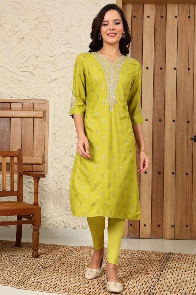 Printed-Viscose-Round-Neck-Women-s-Festive-Wear-Kurta