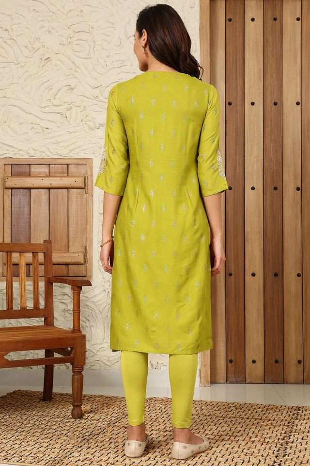 Printed-Viscose-Round-Neck-Women-s-Festive-Wear-Kurta